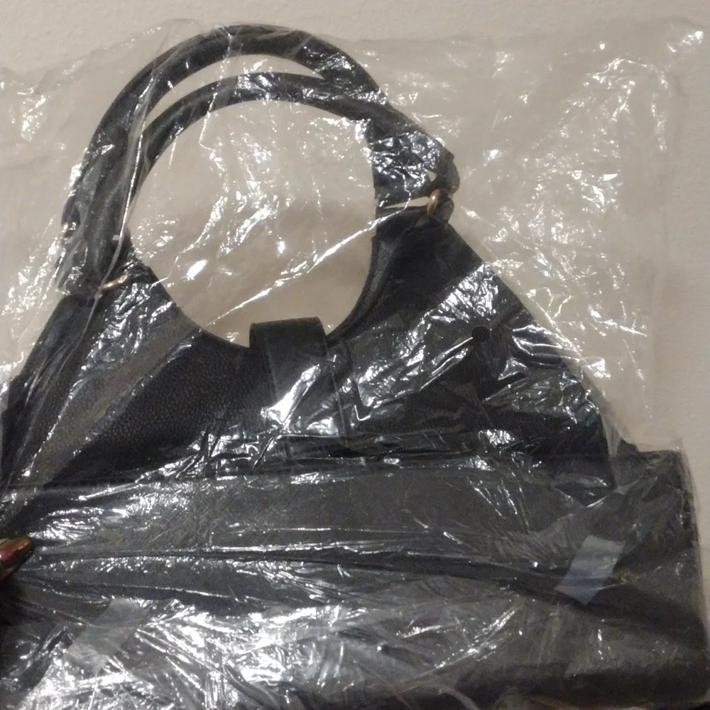 Purse - Picture 2 of 2
